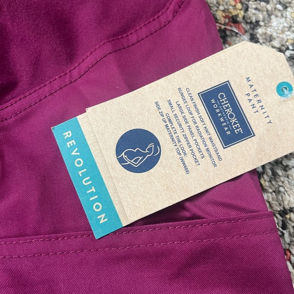 Maternity Scrubs Small - Picture 4 of 9